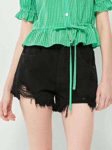 Quần short jean tua rua màu đen