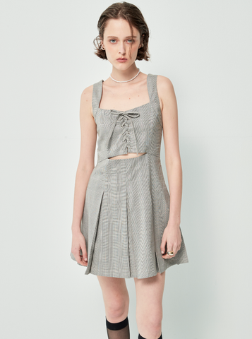 Váy khoét eo thắt nơ dáng xòe